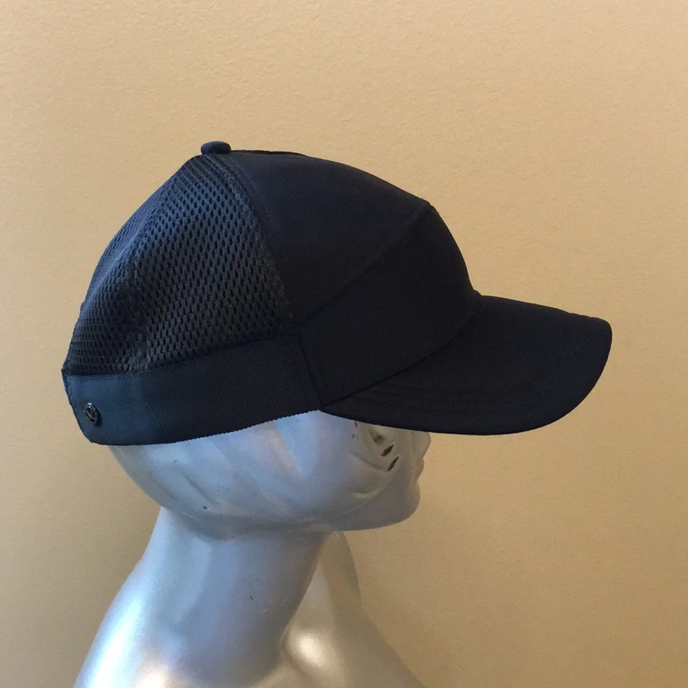 Lululemon Dash & Splash Cap Black (First Release)